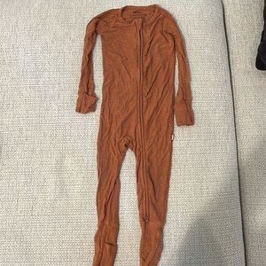 12-18 months rust ribbed little sleepies